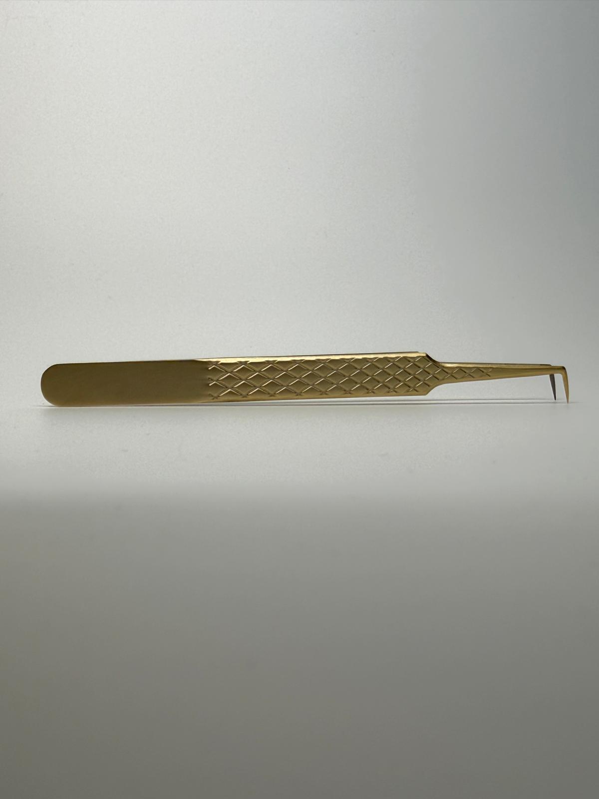 LASH TWEEZER