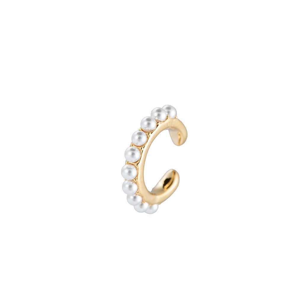 Pearl in ring earcuff