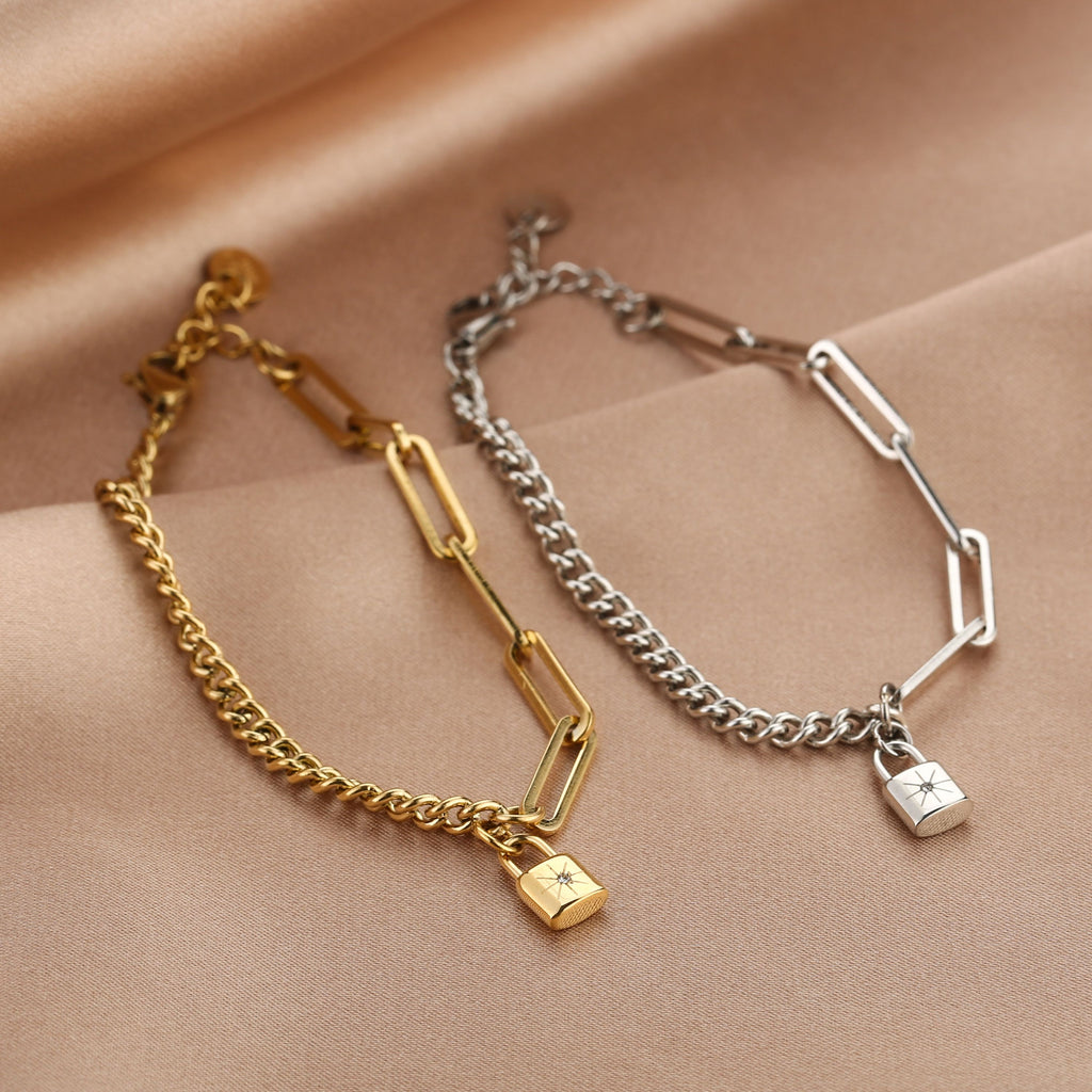 CHAINED LOCK BRACELET GOLD